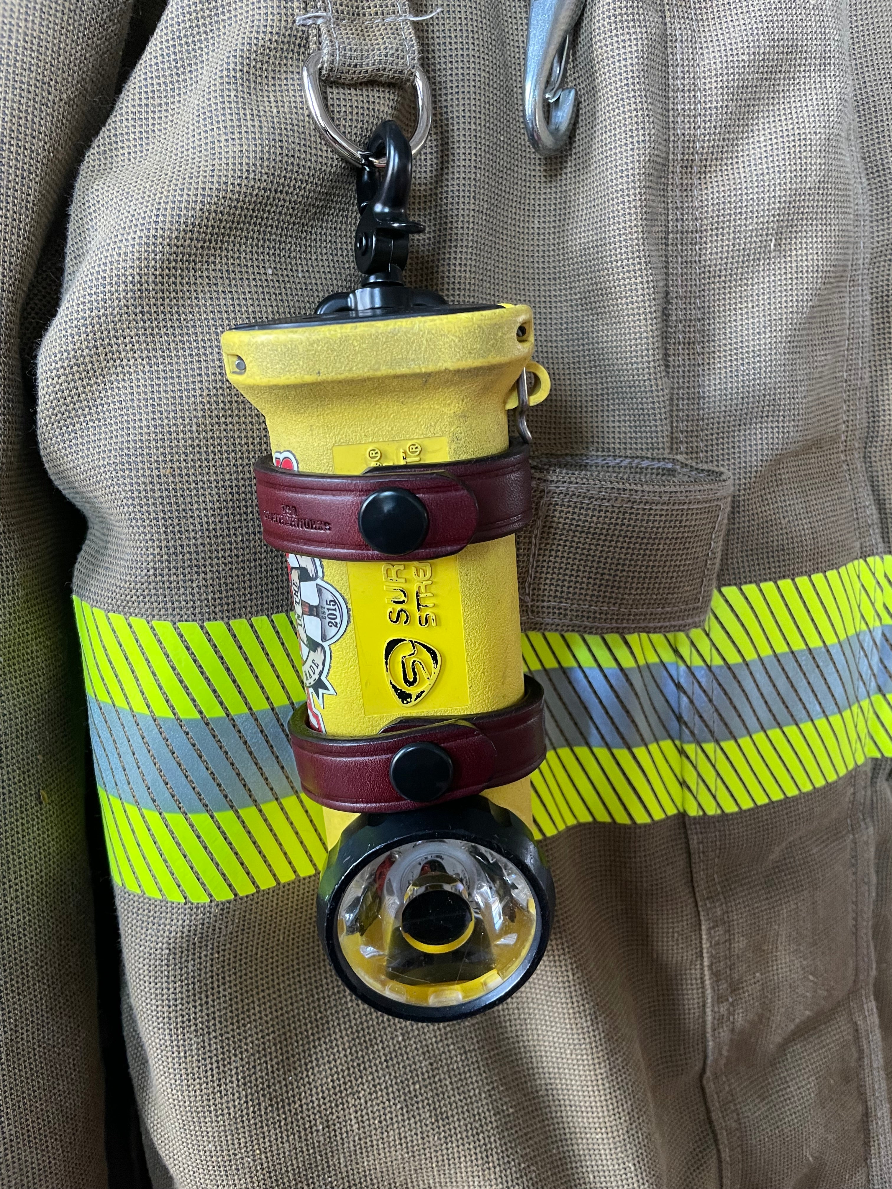 The "Maverick" Inverted Flashlight Holder image 0
