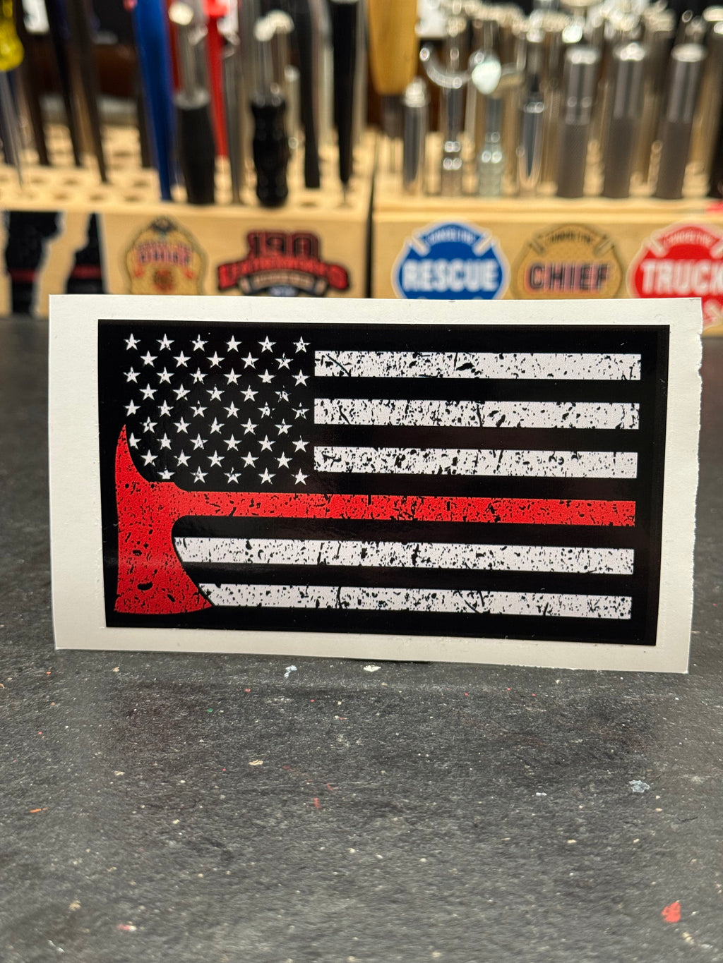 Thin Red Line Tool Flags image 0